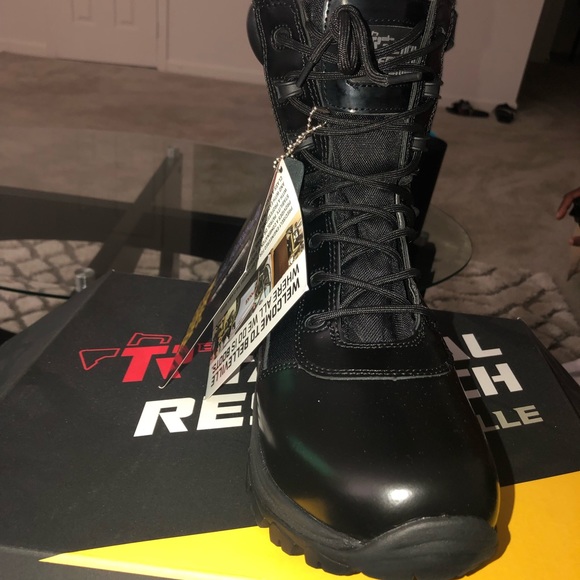 Brand new boots - Picture 2 of 3